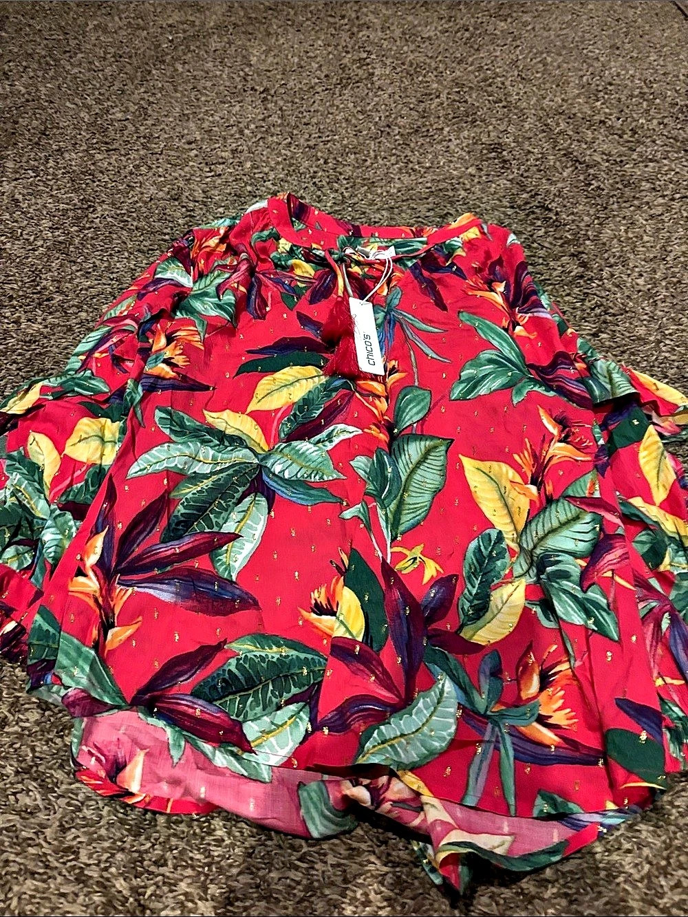 Chico's Floral Blouse in Red & Green Size 0.5 NWT